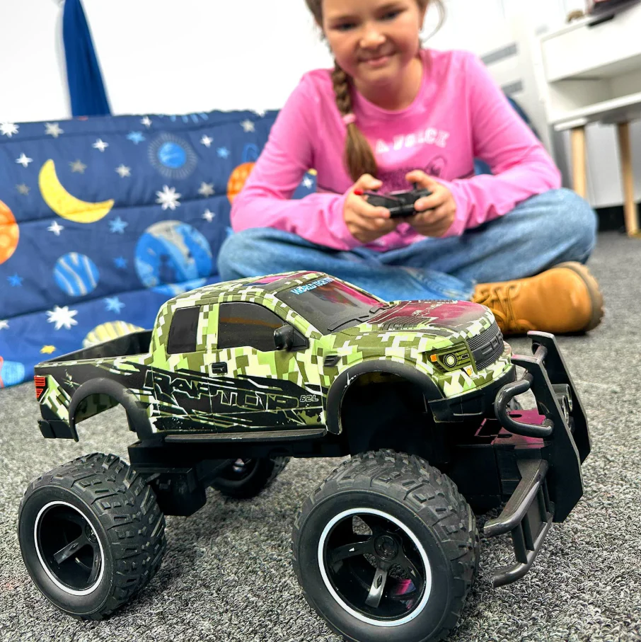 Ford F-150 SVT Raptor RC Truck Camo Edition - 1:24 Scale Replica - Image 2