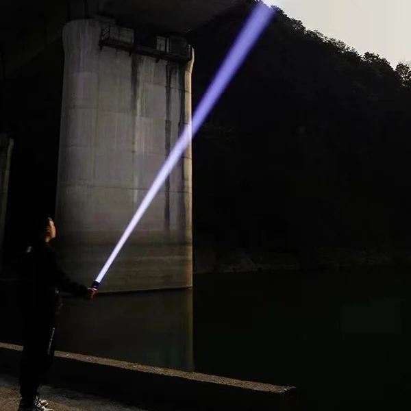 Super Flashlight - Image 3